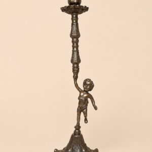Vintage barokkstiilis küünlajalg puttofiguuriga – 41 cm